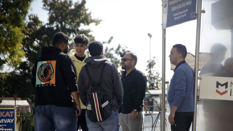 Beyoğlu'daki fırsatçılar İstanbulkartı iki katına satıyor