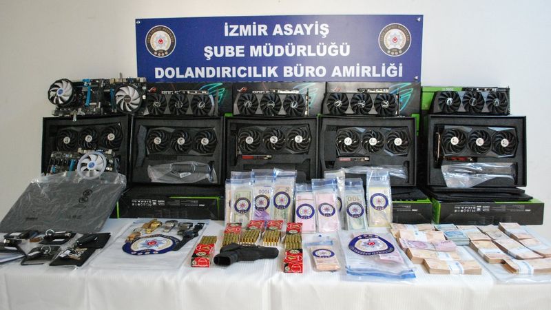İzmir merkezli çeteye dolandırıcılık operasyonu
