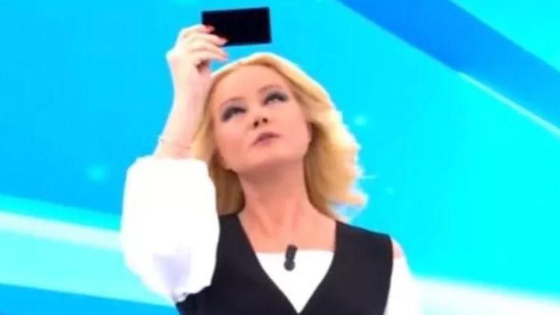 Müge Anlı'dan Güneş Tutulması ritüeli! Canlı yayında öyle bir şey yaptı ki...