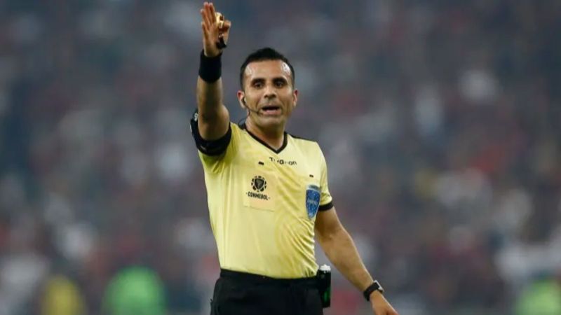 Fenerbahçe-Galatasaray derbisinde yabancı hakem düdük çalabilir