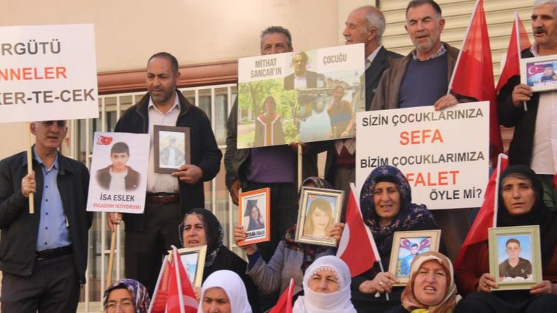 Diyarbakır'da evlat nöbetindeki aile sayısı 318 oldu