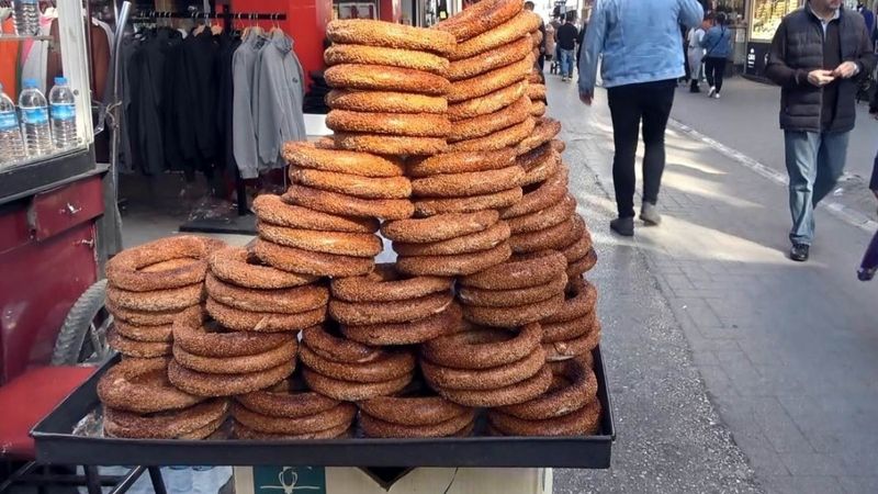 Samsunlu vatandaşlardan Yunanistan'a simit tepkisi