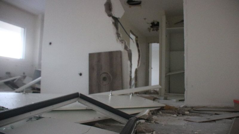 Diyarbakır'da evden çıkartılan kiracı evi kullanılamaz hale getirdi