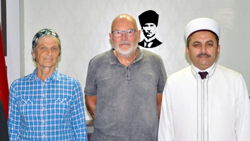 Muğla'da İsviçreli çift Müslüman oldu