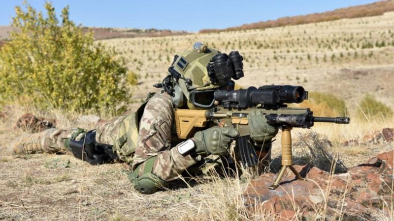 Fırat Kalkanı ve Barış Pınarı bölgelerinde 13 terörist öldürüldü
