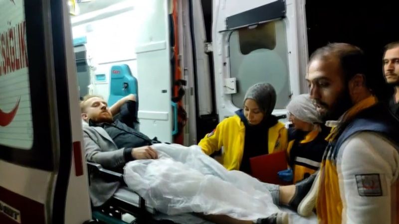 Kocaeli'ndeki düğünde bıçaklı kavga: 3 yaralı