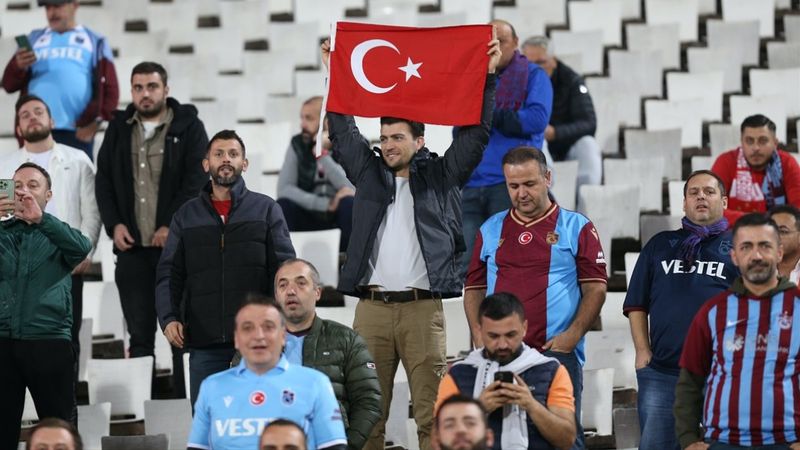 Trabzonspor taraftarlarına Sırbistan'da gözaltı