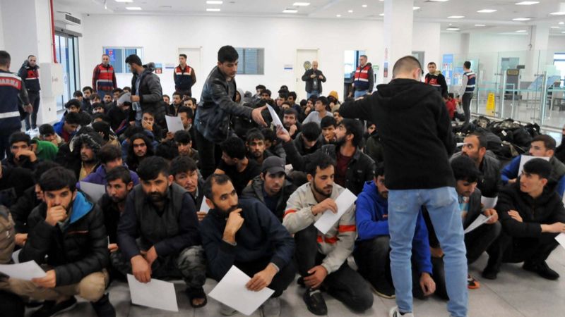 2022'de toplam 97 bin 448 kaçak göçmen geri gönderildi