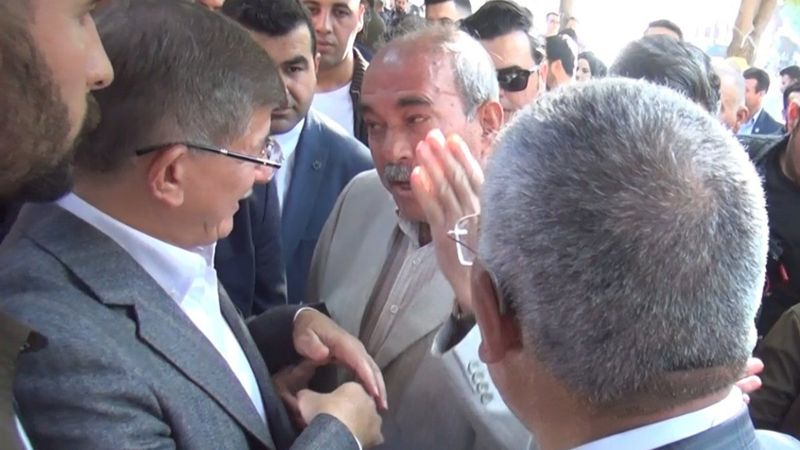 Şanlıurfa'da şehit babasından Ahmet Davutoğlu'na tepki