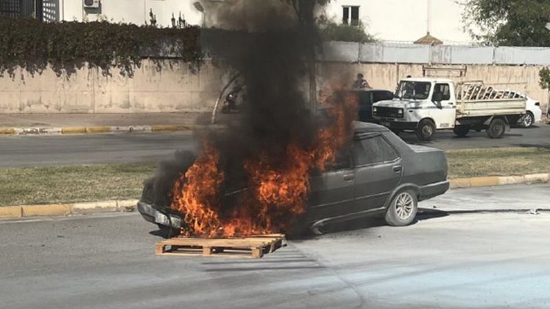 Antalya'da satış için notere götürmeye hazırlandığı araç yandı