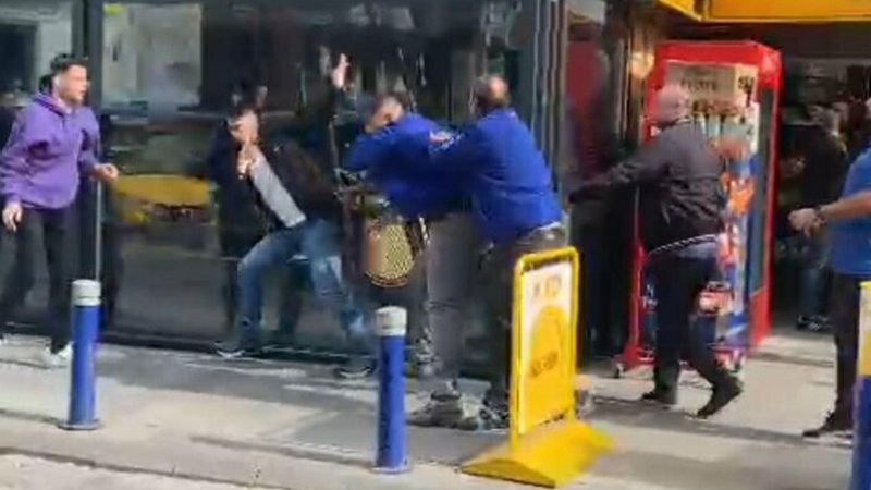 İzmir'de trafikteki yol verme kavgası