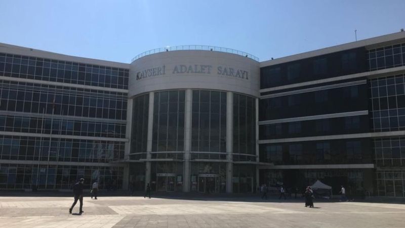 Kayseri'de hırsızlık için girdikleri ev sahibini öldüren 4 sanığa ceza yağmuru