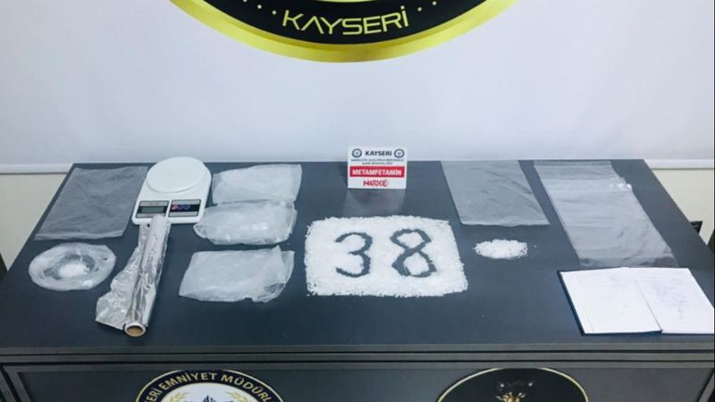 Kayseri polisi torbacılara geçit vermedi: 22 kişi yakalandı