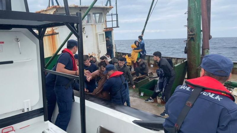 Çanakkale’de 181 düzensiz göçmen kurtarıldı