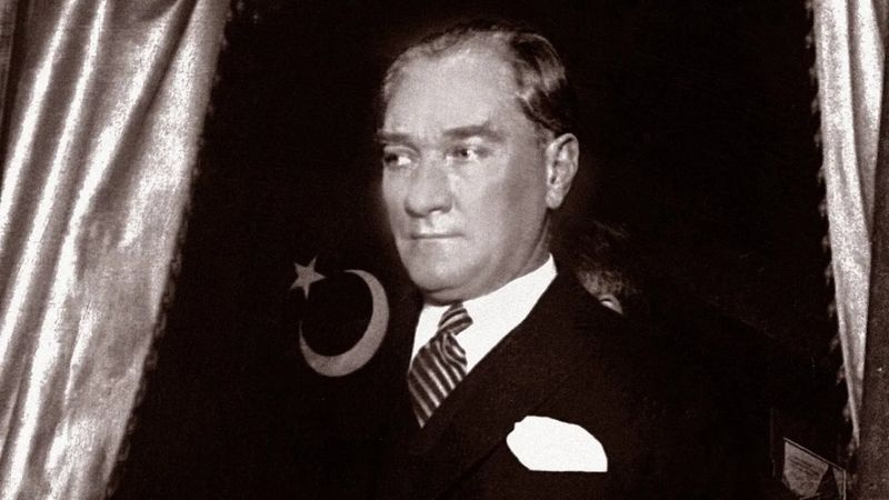 Atatürk'ün sevdiği şarkı ve türküler...