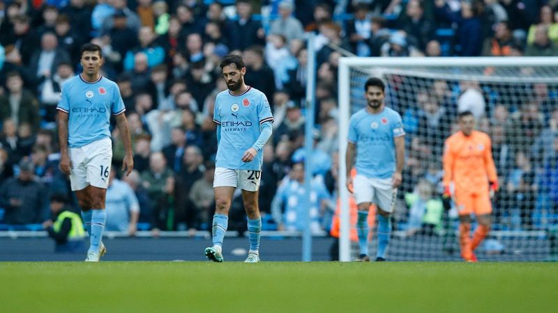 Manchester City, son dakika golüyle yıkıldı