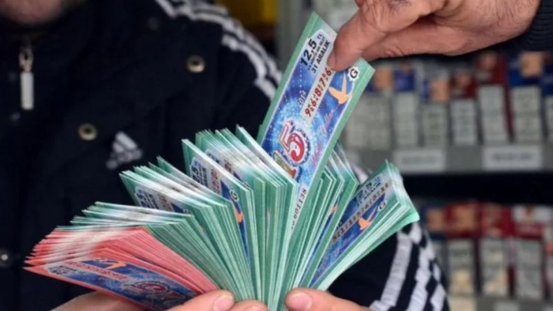 DUDAK UÇUKLATAN İKRAMİYE! Milli Piyango 2023 yılbaşı biletleri çıktı mı? MPİ çeyrek, yarım, tam bilet kaç TL?