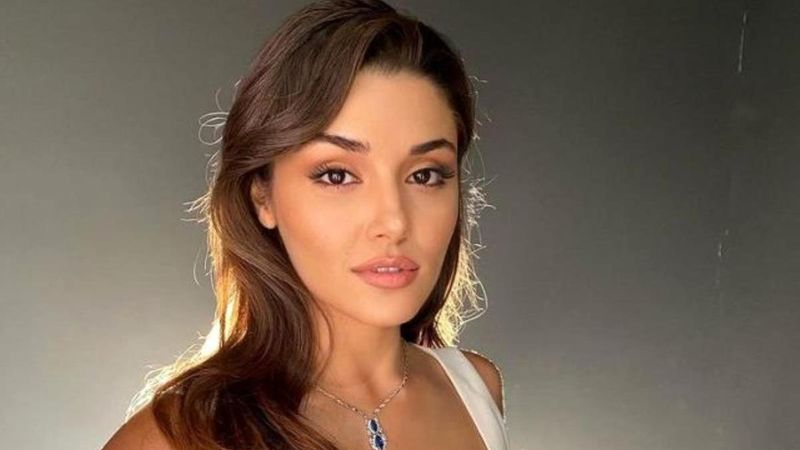 Sonbaharın ortasında minili pozu olay oldu! Hande Erçel'in cesur paylaşımına yorum yağdı: 