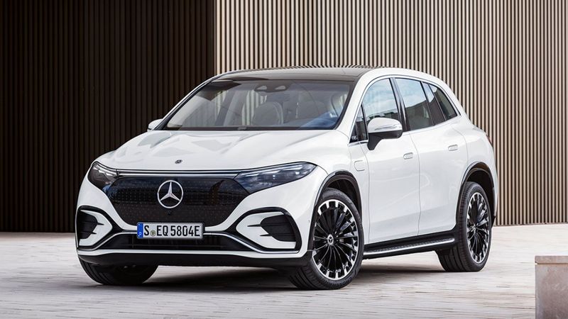 Mercedes, Çin'de elektrikli otomobil fiyatlarını düşürdü