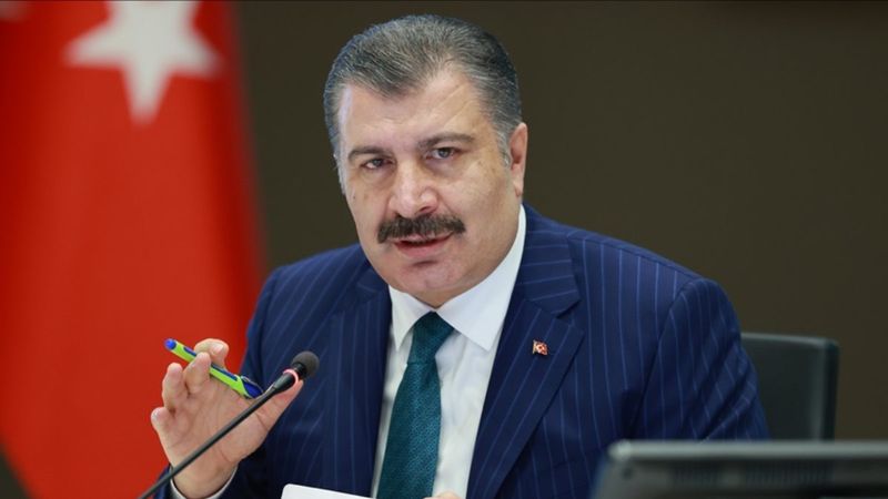 Fahrettin Koca'dan sağlık çalışanlarına müjde 