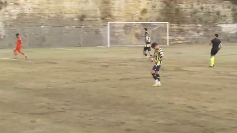 Alanyaspor - Fenerbahçe U19 maçındaki kötü zemin