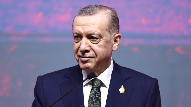 Cumhurbaşkanı Erdoğan, Katar dönüşü gazetecilerin sorularını yanıtladı