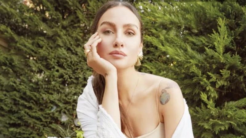 Birce Akalay tesettüre girdi, beğeni butonu çöktü! 'Bu kadar mı yakışır'