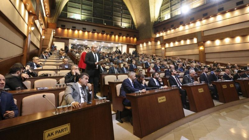 İBB Meclisi'nde Ahmet İsvan Halk Ekmek Fabrikası tartışması