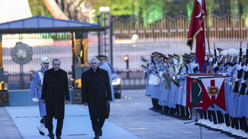 Küba Devlet Başkanı Canel Ankara'da
