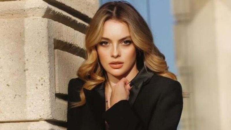 Melis Sezen annesini paylaştı