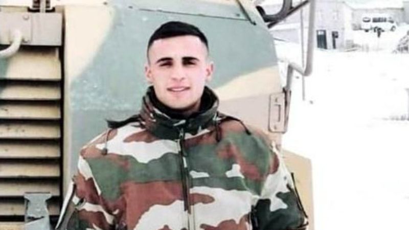 Pençe şehidi Mustafa Yıldız'ın baba ocağına bayrak asıldı 