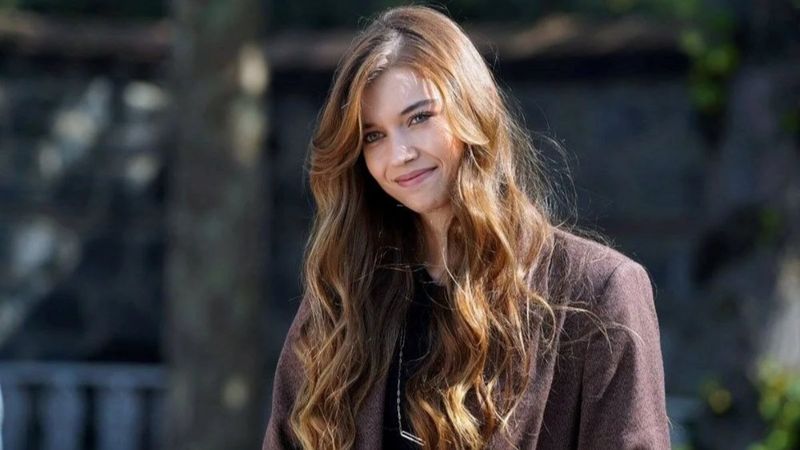 Afra Saraçoğlu bornuzlu paylaşımıyla dumur etti! Sevgilisinden yorum gecikmedi