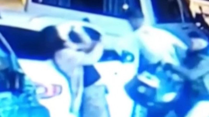 Fatih'teki kadın, başı cama vurularak dayak yedi