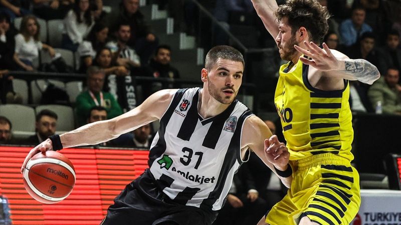 Fenerbahçe basketbol derbisinde Beşiktaş'ı geçti
