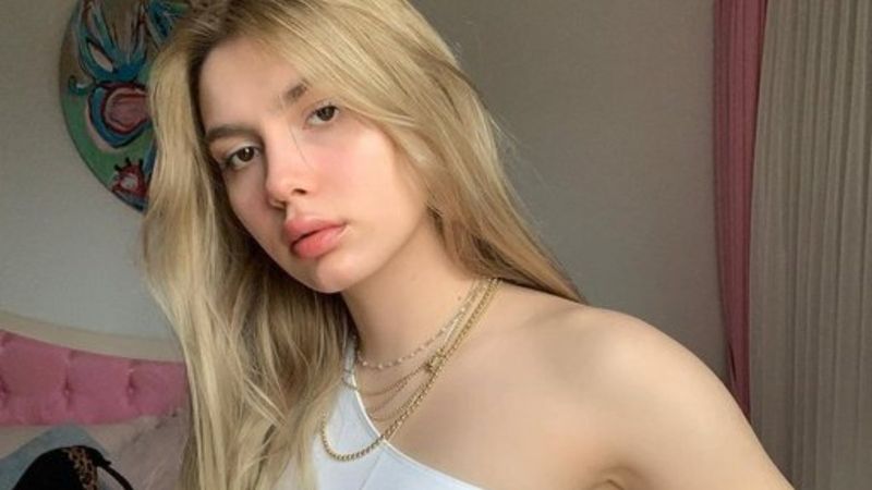 İç çamaşırlı pozuyla sosyal medyayı salladı! Aleyna Tilki'den dekolteli poz: 