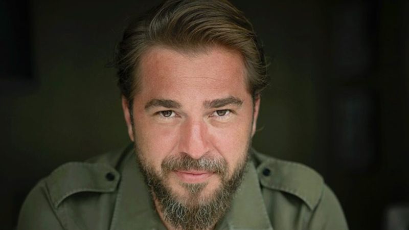 Çöp Adam'ın yıldızı Engin Altan Düzyatan'ın toyluk halleri! 'Babyface Engin'