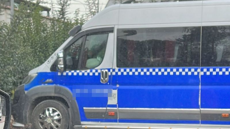 Sakarya'da, minibüste tek kalan genç kıza cinsel saldırı girişimi