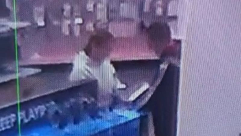 Kağıthane'de AVM'de alüminyum folyolu torbayla hırsızlık: 1 gözaltı