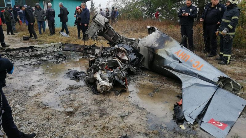 Bursa'da eğitim uçağı düştü: 2 ölü