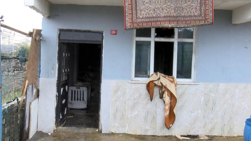 İstanbul'da cezaevinden çıktı annesinin evini yaktı
