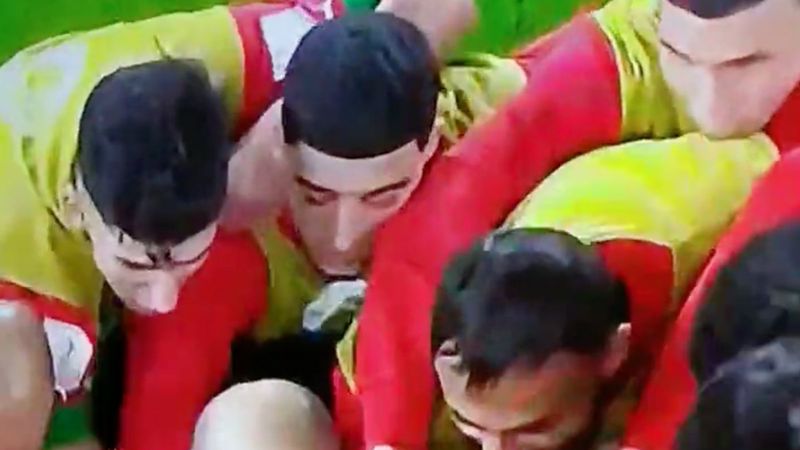 Faslı futbolcular, penaltılar öncesi Fatiha okudu