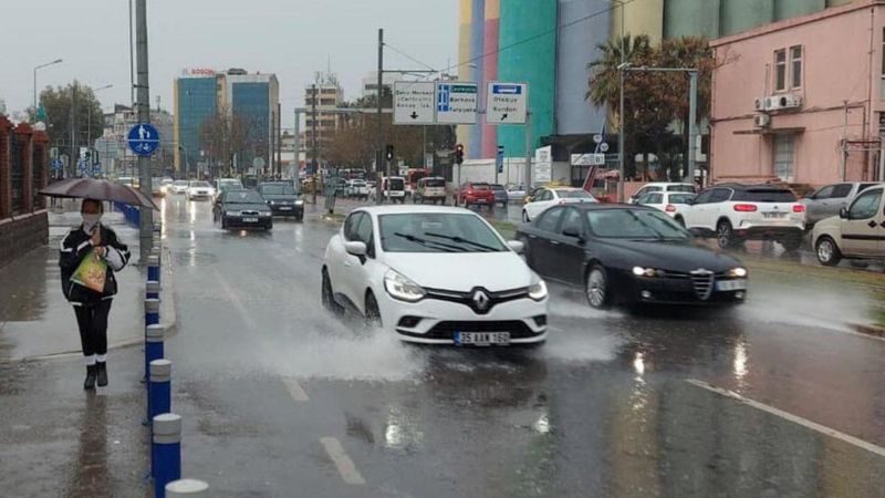 Meteoroloji'den İzmir'e sağanak uyarısı