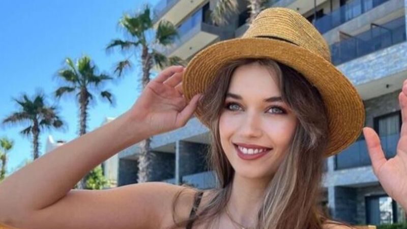 Afra Saraçoğlu, zirvede