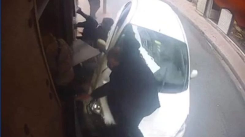 Taksim'de oyuncu Ayten Soykök aracıyla vatandaşları ezdi