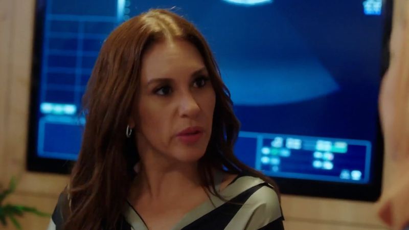 Kızılcık Şerbeti dizisinde başörtüsü sahnesi