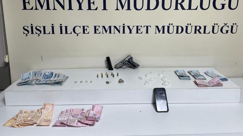 Şişli'deki taksi şoförünün üzerinden uyuşturucu çıktı