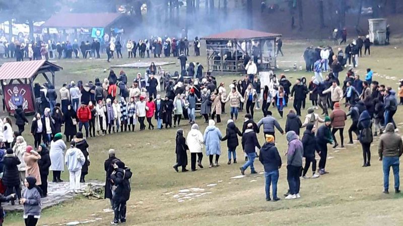 Bolu'da festivalde bir ton hamsi tüketildi