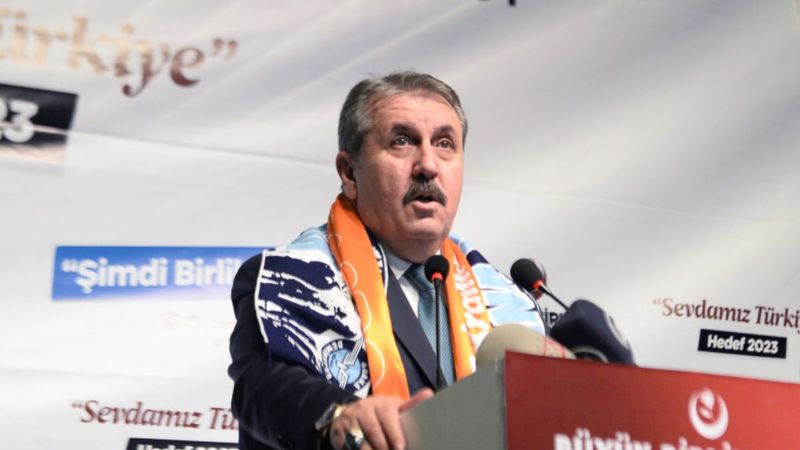 Mustafa Destici'den tecavüzcü ve teröristler için idam çağrısı