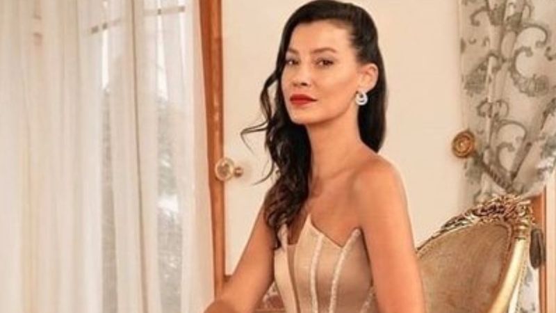 Kızılcık Şerbeti'nin Alev'i heykel gibi fiziğiyle sosyal medyayı yaktı geçti! 'Manzara sönük kalmış'