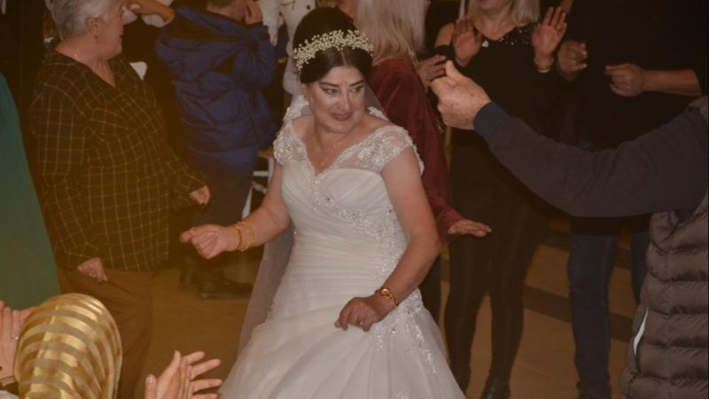 Ordu'da zihinsel engelli kadına kardeşlerinden düğün sürprizi